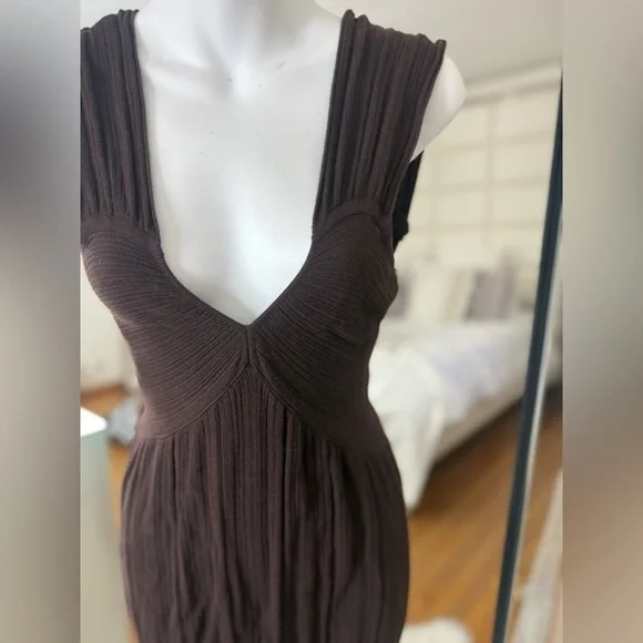 MaxMara short Elegant Brown Sleeveless top - Picture 4 of 9